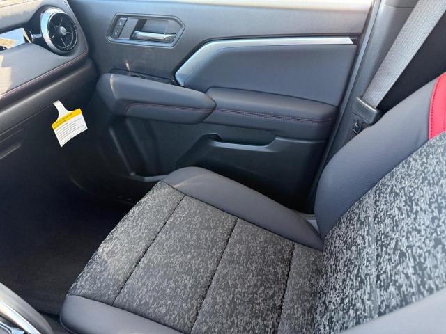 2025 Chevrolet Colorado Vehicle Photo in COLUMBIA, MO 65203-3903