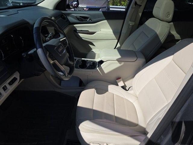 2022 GMC Acadia Vehicle Photo in Pleasant Hills, PA 15236