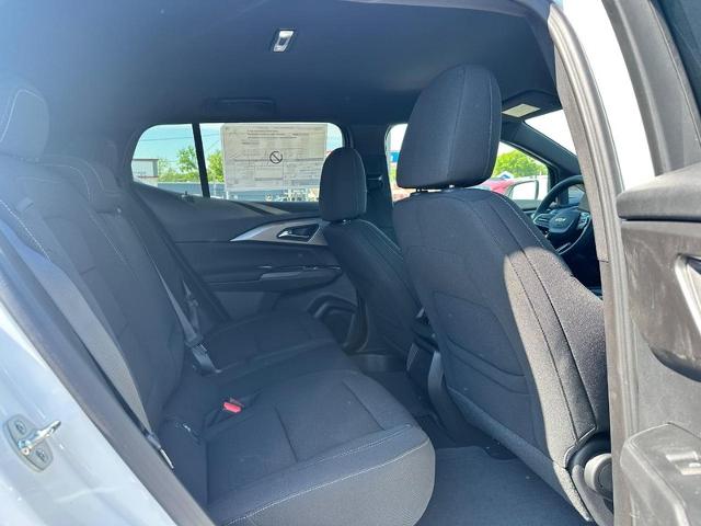 2025 Chevrolet Equinox EV Vehicle Photo in COLUMBIA, MO 65203-3903