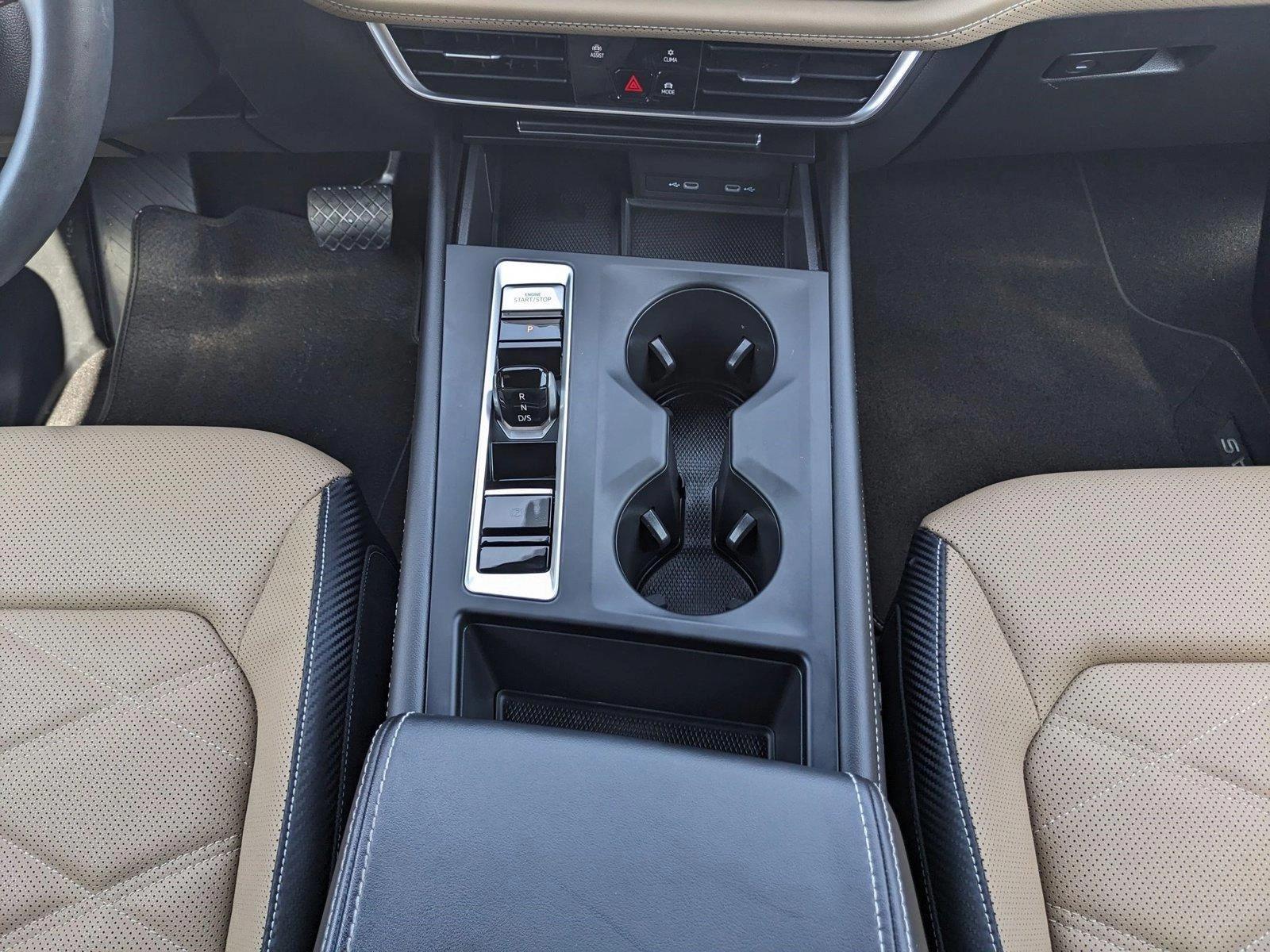 2024 Volkswagen Atlas Cross Sport Vehicle Photo in HOUSTON, TX 77034-5009