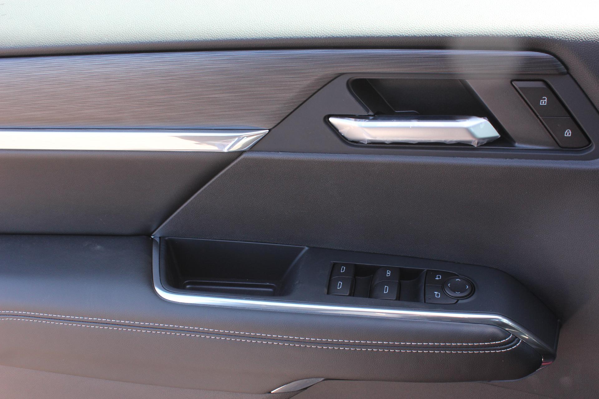 2025 GMC Acadia Vehicle Photo in AURORA, CO 80012-4011