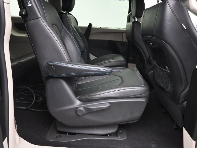 2021 Chrysler Pacifica Vehicle Photo in Cedar Rapids, IA 52402
