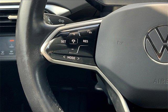 2022 Volkswagen ID.4 Vehicle Photo in TOPEKA, KS 66609-0000