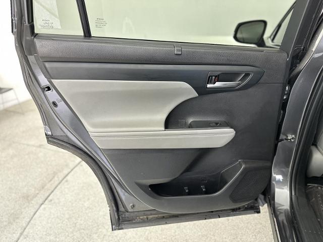 2022 Toyota Highlander Vehicle Photo in Grapevine, TX 76051