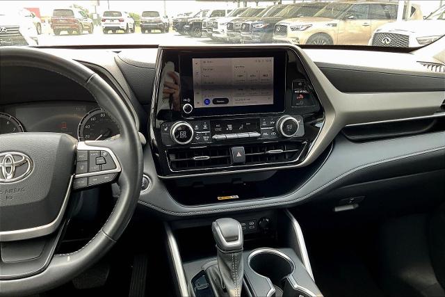2023 Toyota Highlander Vehicle Photo in San Antonio, TX 78230
