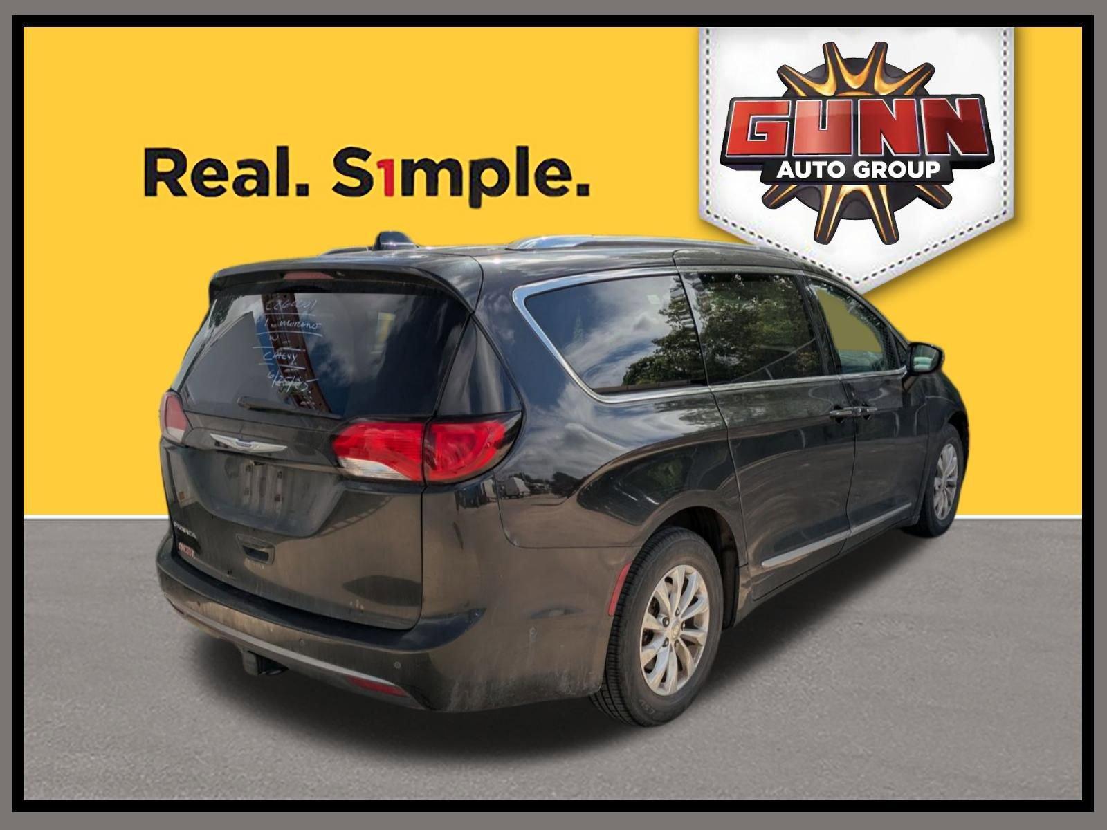 2019 Chrysler Pacifica Vehicle Photo in SELMA, TX 78154-1460