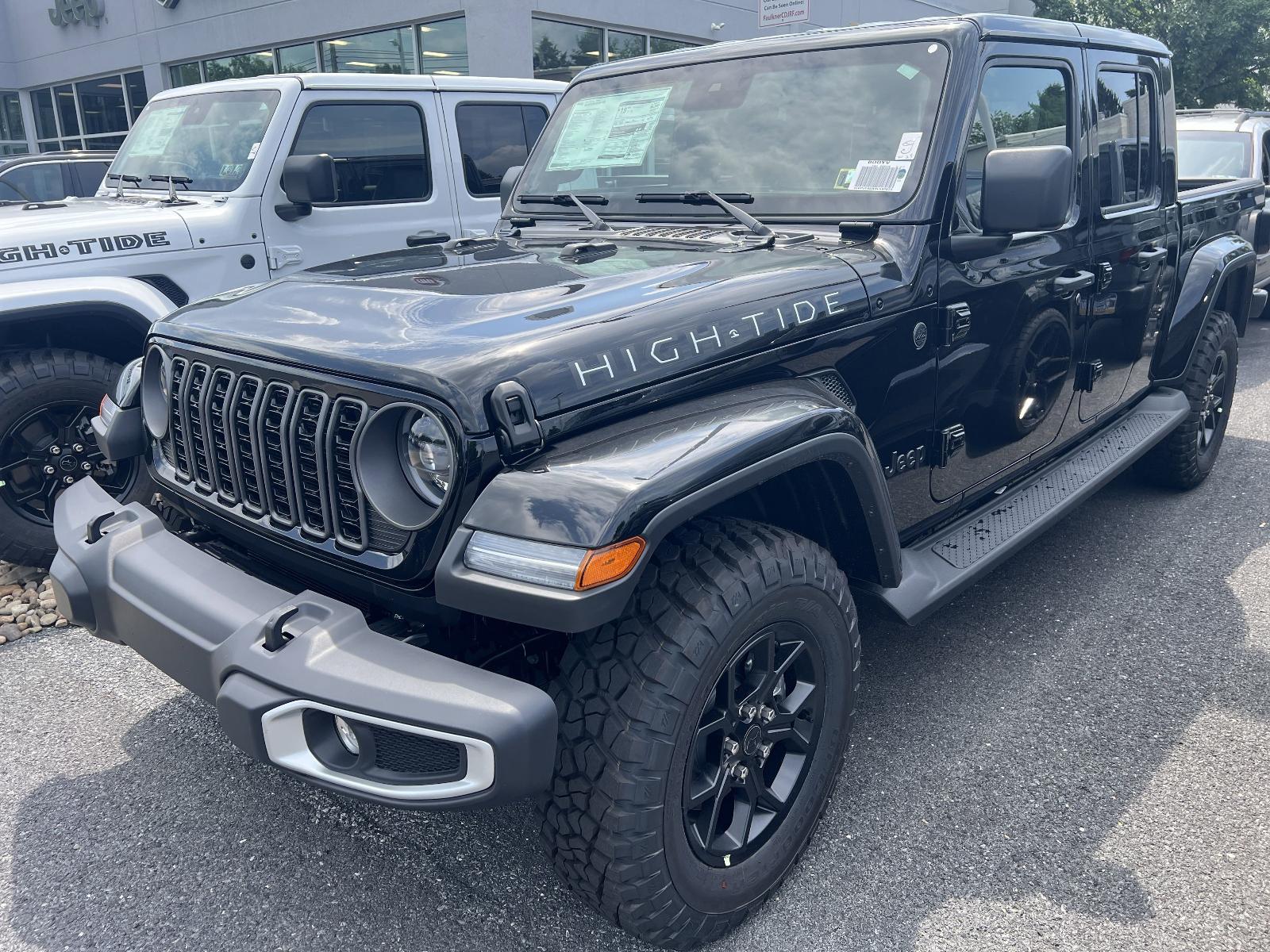 2025 Jeep Gladiator Vehicle Photo in Mechanicsburg, PA 17050-1707