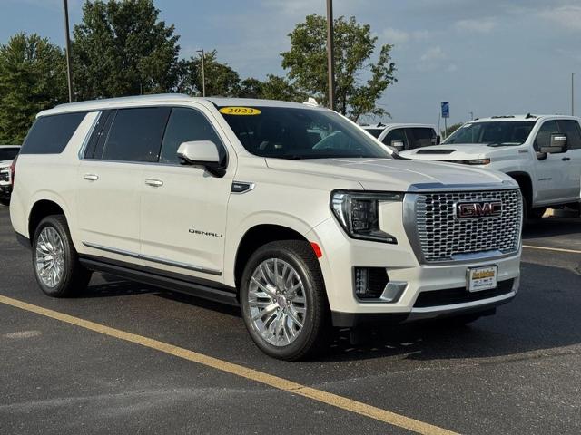 2023 GMC Yukon XL Vehicle Photo in COLUMBIA, MO 65203-3903