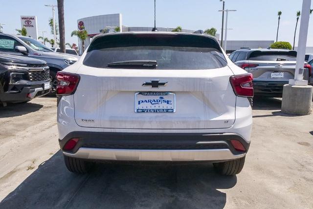 2025 Chevrolet Trax Vehicle Photo in VENTURA, CA 93003-8585