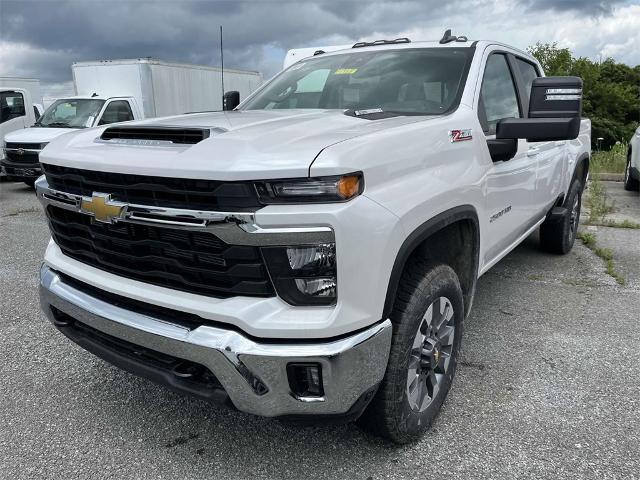 2024 Chevrolet Silverado 2500 HD Vehicle Photo in ALCOA, TN 37701-3235