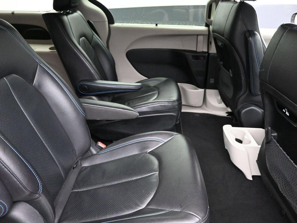 2021 Chrysler Pacifica Vehicle Photo in Marion, IA 52302