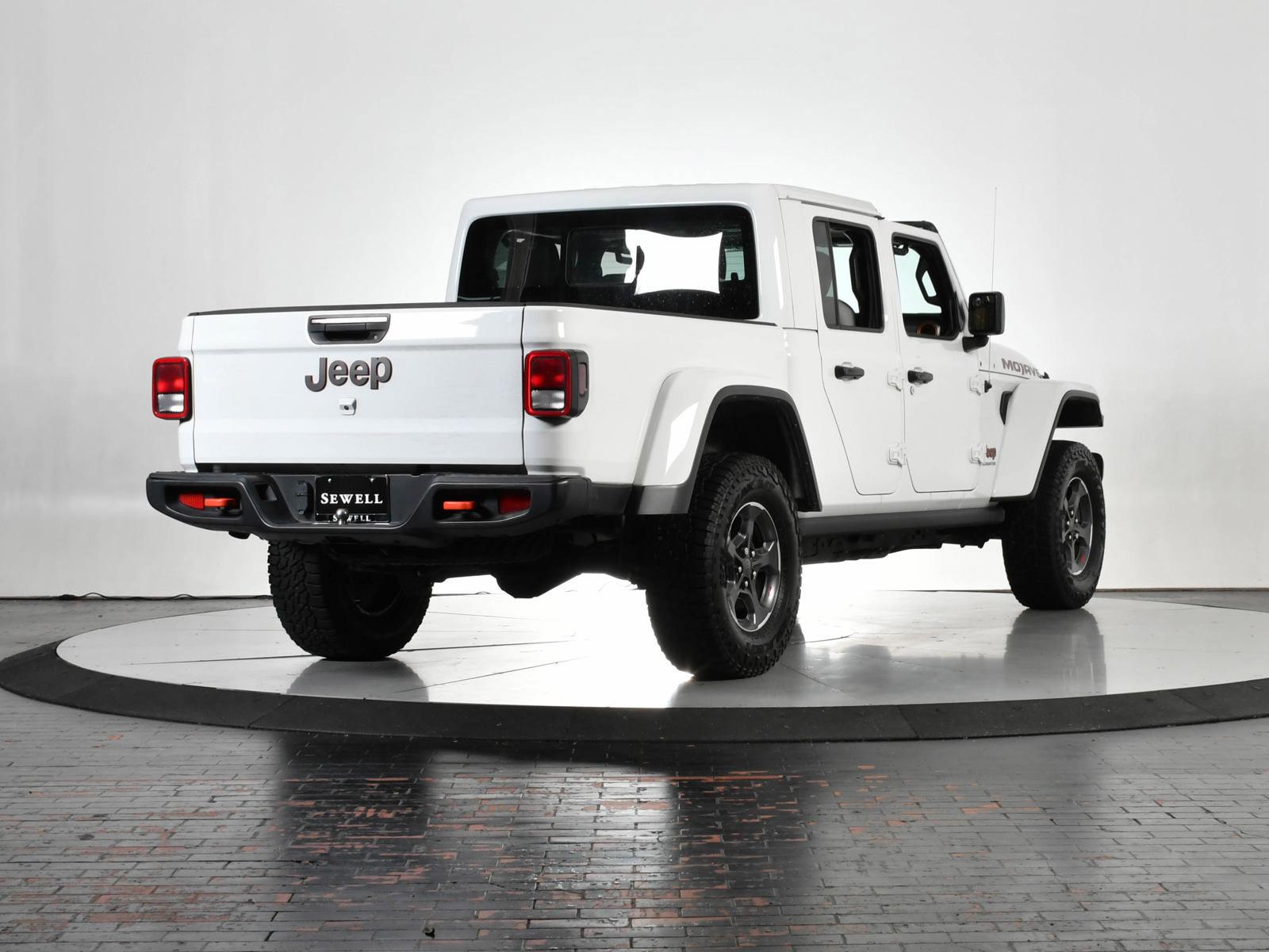 2022 Jeep Gladiator Vehicle Photo in DALLAS, TX 75235