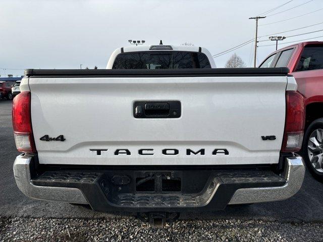 2022 Toyota Tacoma SR5 photo 1