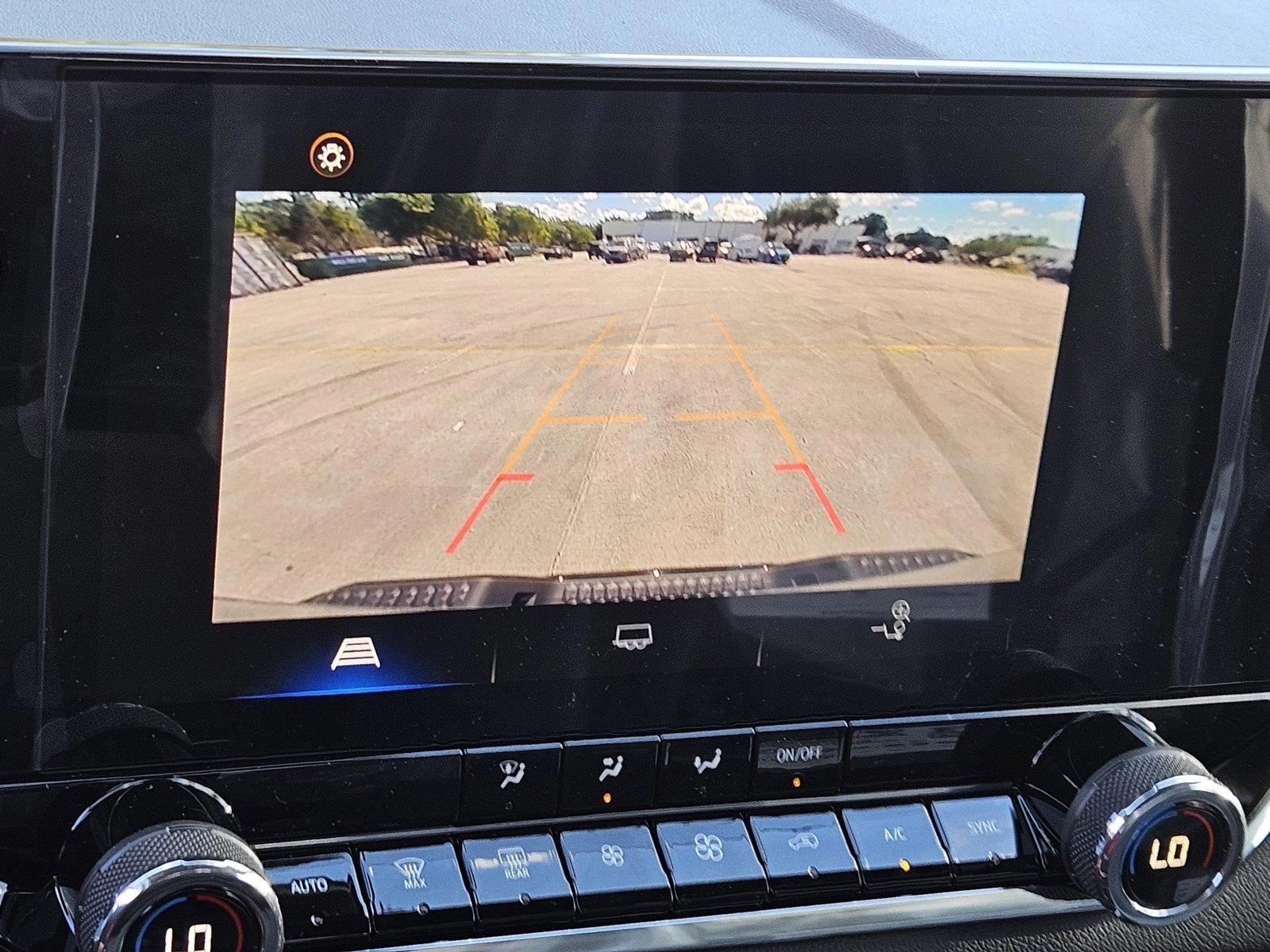 2024 Chevrolet Colorado Vehicle Photo in PEMBROKE PINES, FL 33024-6534