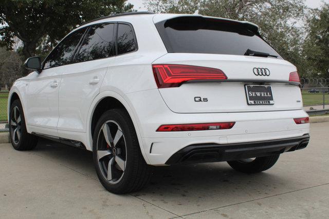 2024 Audi Q5 Vehicle Photo in HOUSTON, TX 77090