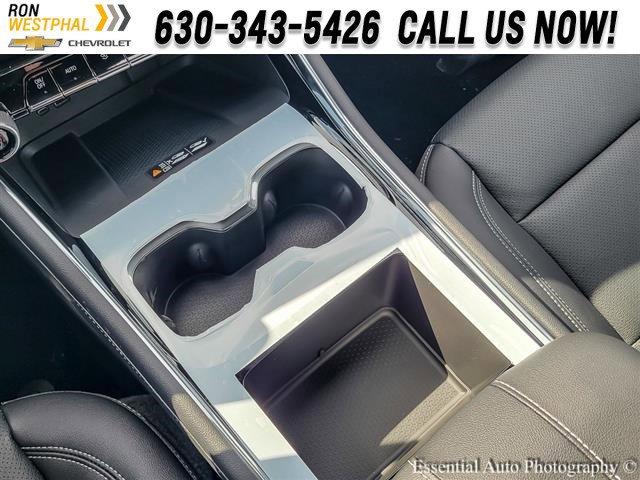 2025 Chevrolet Traverse Vehicle Photo in AURORA, IL 60503-9326