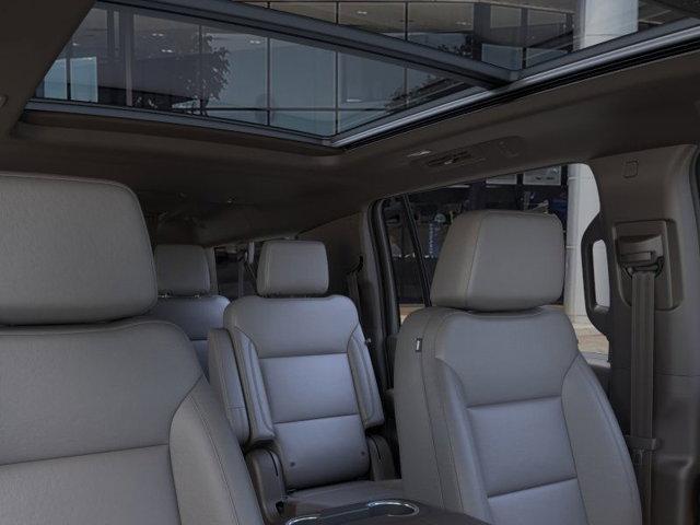 2025 Chevrolet Suburban Vehicle Photo in SUGAR LAND, TX 77478-0000
