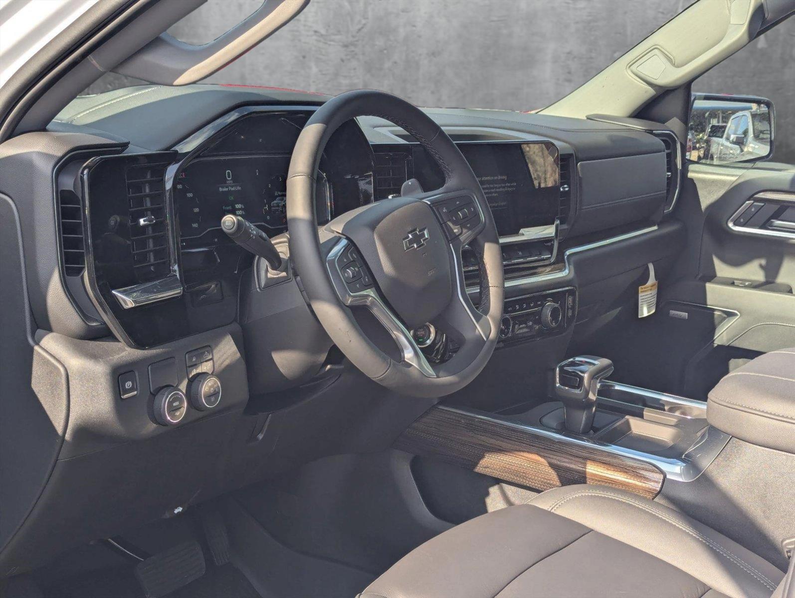 2025 Chevrolet Silverado 1500 Vehicle Photo in GREENACRES, FL 33463-3207