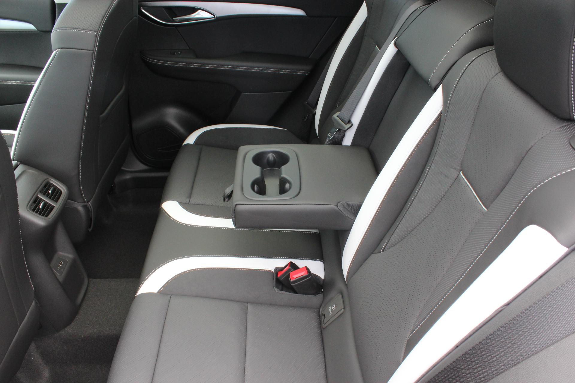 2025 Buick Envision Vehicle Photo in AURORA, CO 80012-4011
