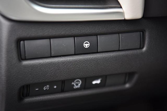 2025 Nissan Rogue Vehicle Photo in Ballwin, MO 63011