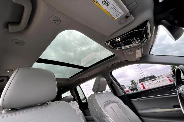 2022 Jeep Grand Cherokee L Vehicle Photo in Grapevine, TX 76051