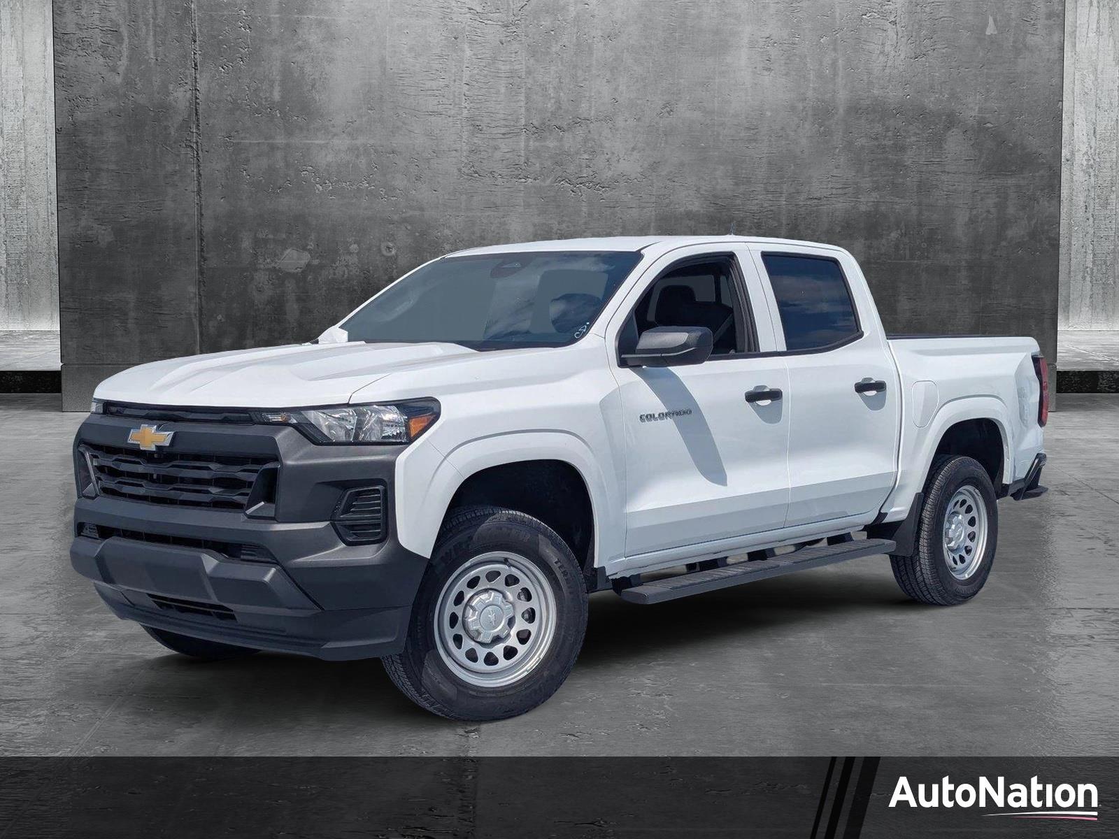 Select 2025 Chevrolet Colorado