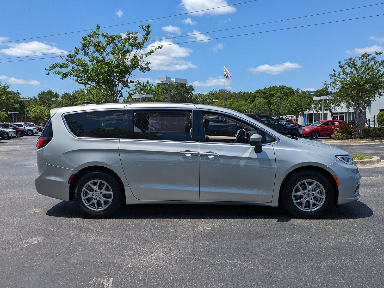 2023 Chrysler Pacifica Vehicle Photo in Jacksonville, FL 32244