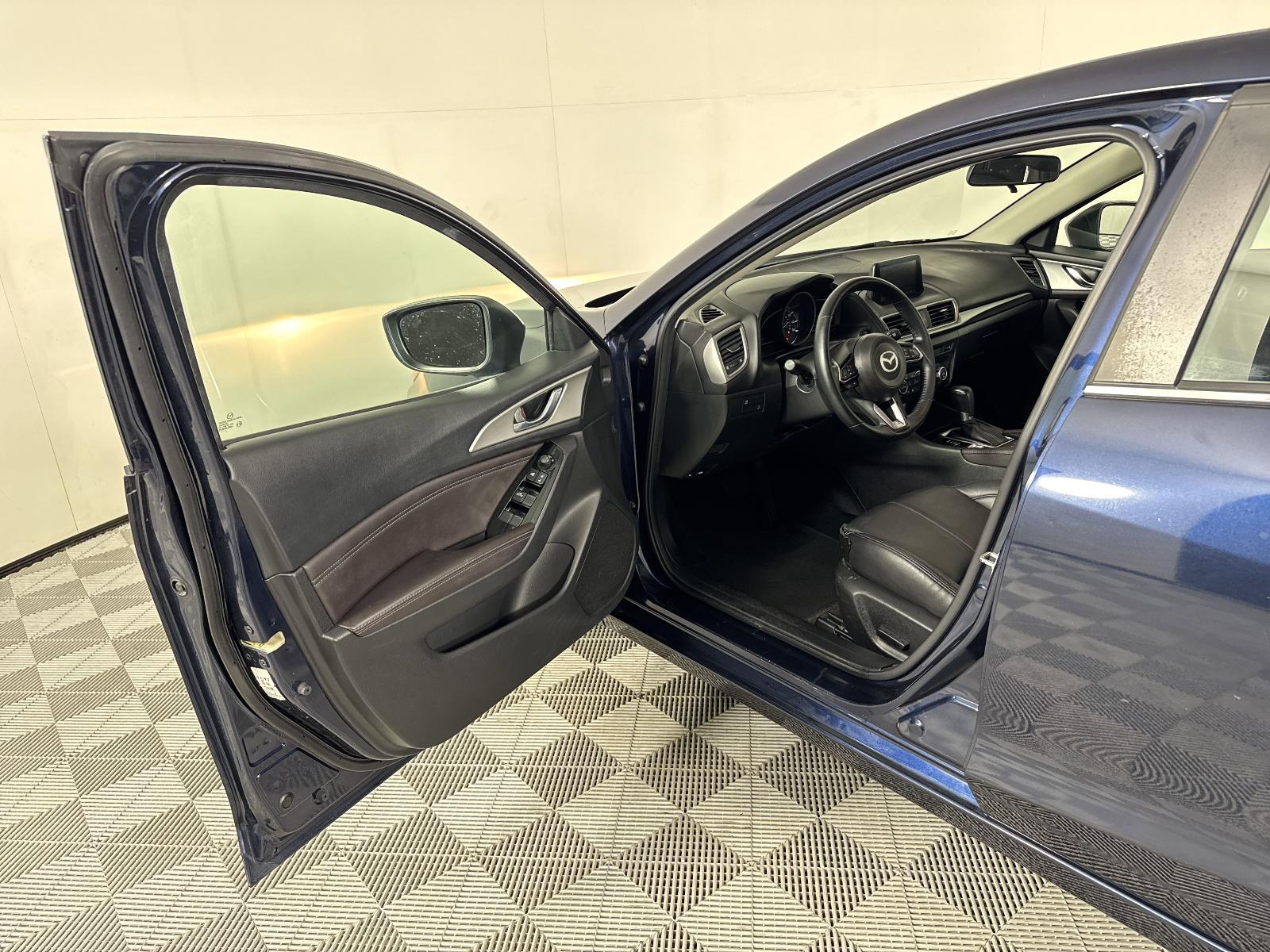 2018 Mazda Mazda3 5-Door Vehicle Photo in Georgetown, TX 78626