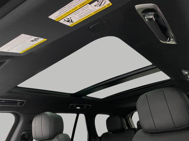 2025 Range Rover Vehicle Photo in Appleton, WI 54913