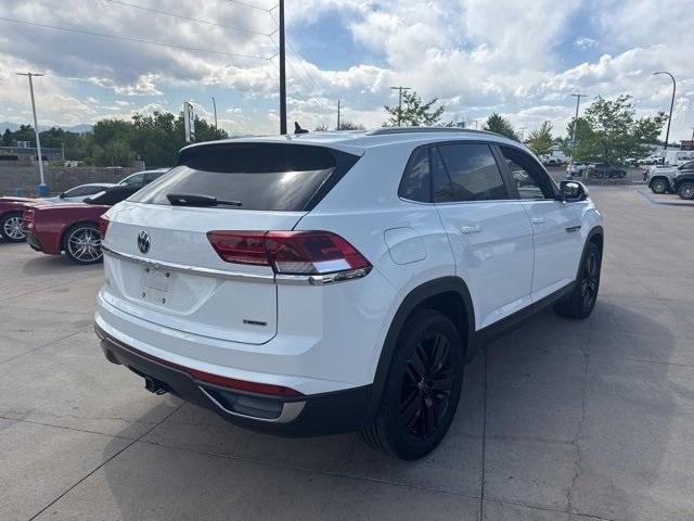 2021 Volkswagen Atlas Cross Sport Vehicle Photo in ENGLEWOOD, CO 80113-6708