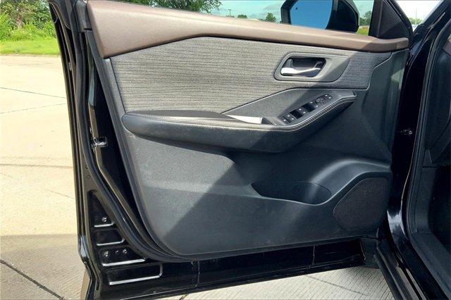 2023 Nissan Rogue Vehicle Photo in TOPEKA, KS 66609-0000