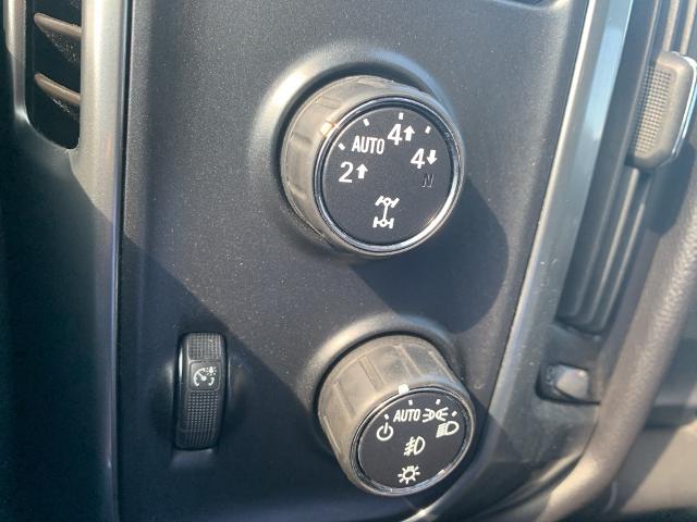 2015 Chevrolet Silverado 1500 Vehicle Photo in GREEN BAY, WI 54304-5303