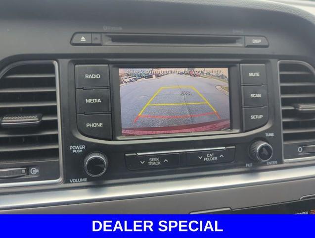 2015 Hyundai SONATA Vehicle Photo in Merrillville, IN 46410