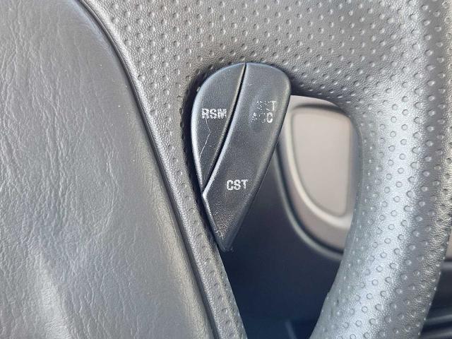 2005 Ford Escape Vehicle Photo in DENTON, TX 76210-9321