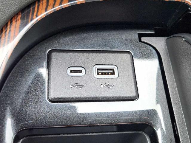 2023 Cadillac Escalade ESV Vehicle Photo in DENTON, TX 76210-9321