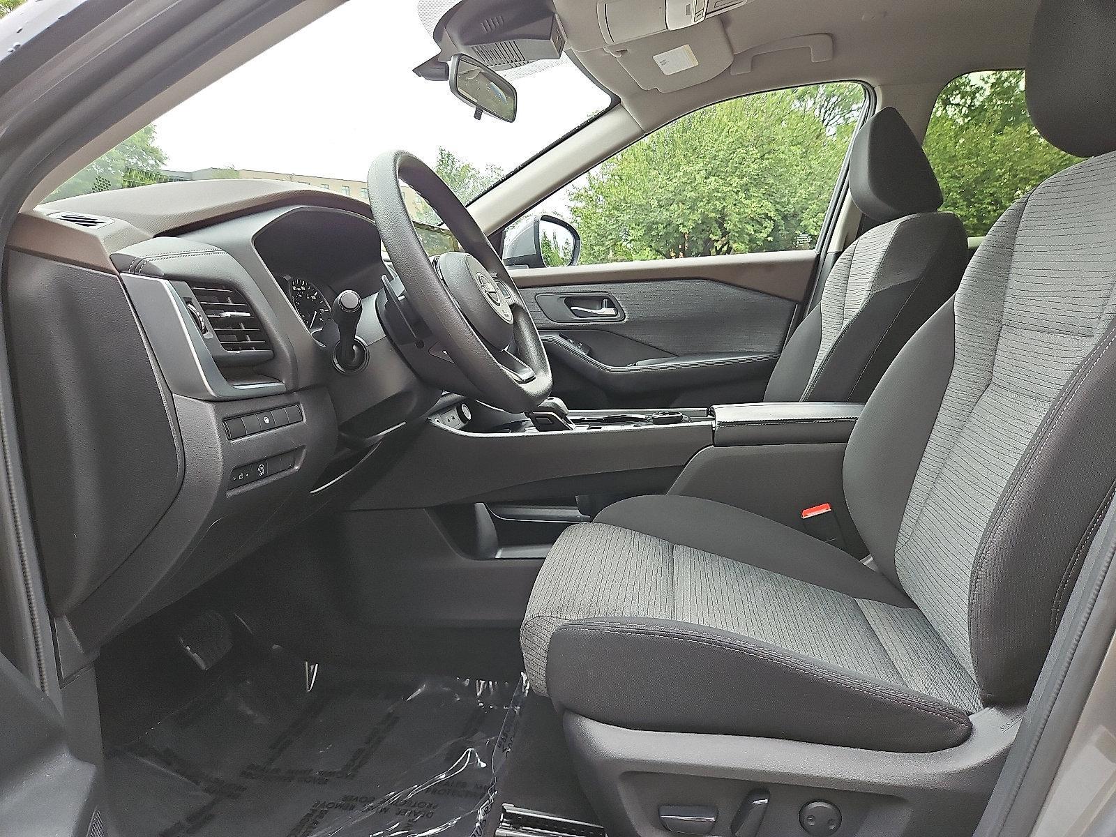 2023 Nissan Rogue Vehicle Photo in Jenkintown, PA 19046