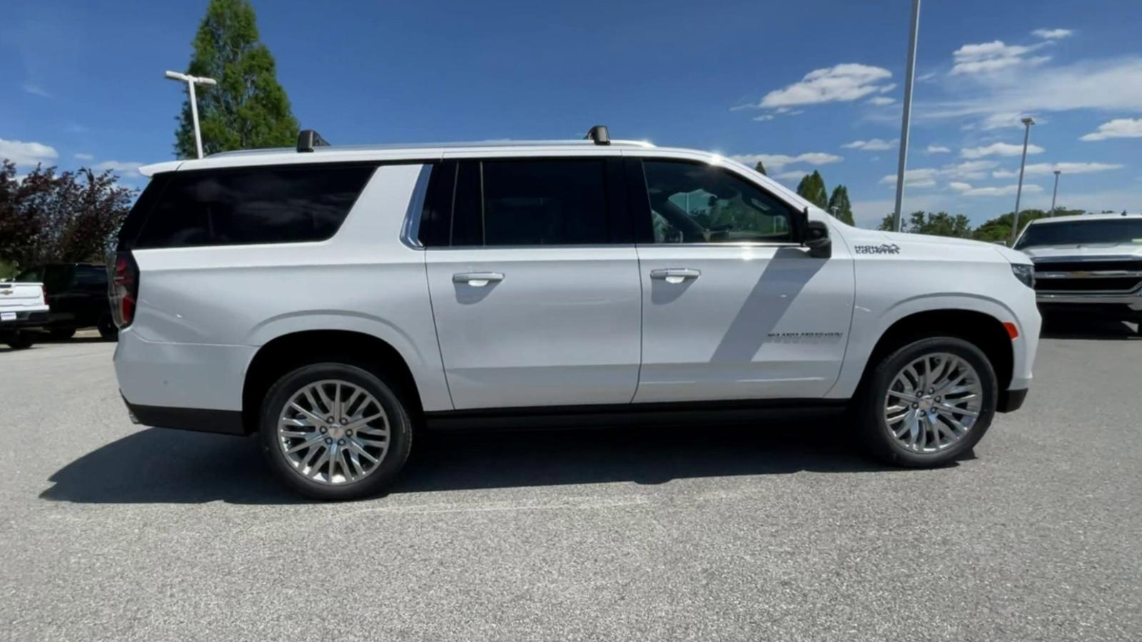 2024 Chevrolet Suburban Vehicle Photo in BENTONVILLE, AR 72712-4322