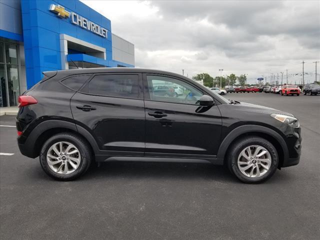 Used 2017 Hyundai Tucson SE with VIN KM8J23A42HU358637 for sale in Shelby, OH