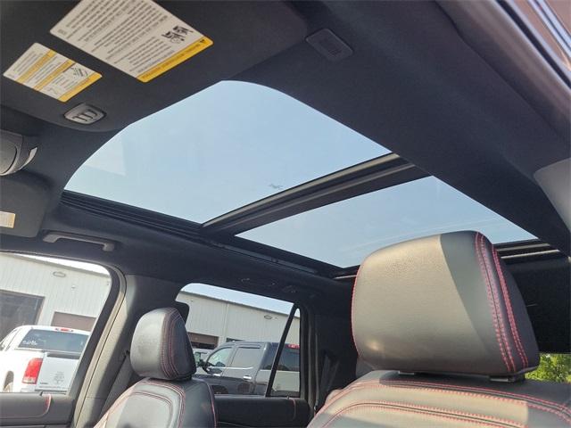 2021 Ford Expedition Max Vehicle Photo in New Bloomfield, PA 17068