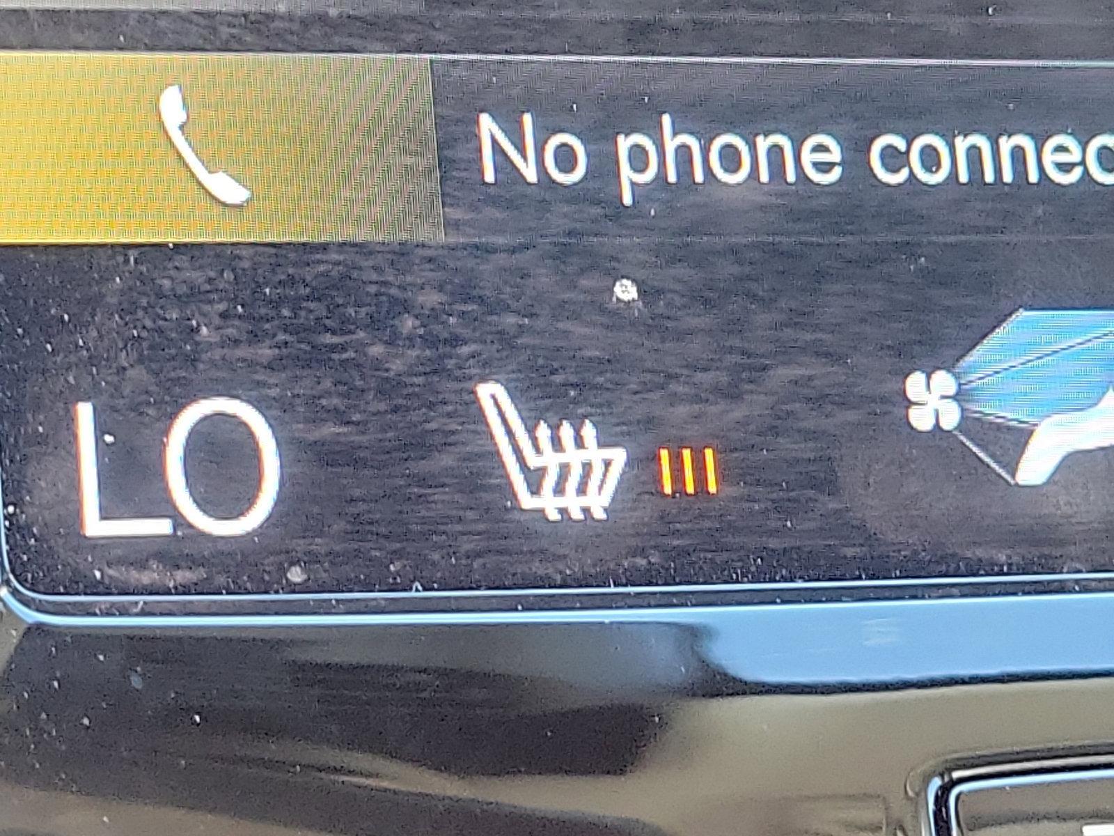 2022 Volvo XC90 Vehicle Photo in Trevose, PA 19053