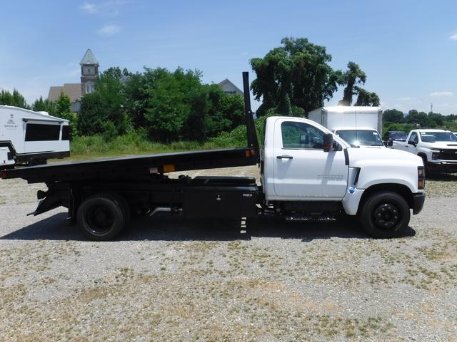 2024 Chevrolet Silverado 5500 HD Vehicle Photo in JASPER, GA 30143-8655