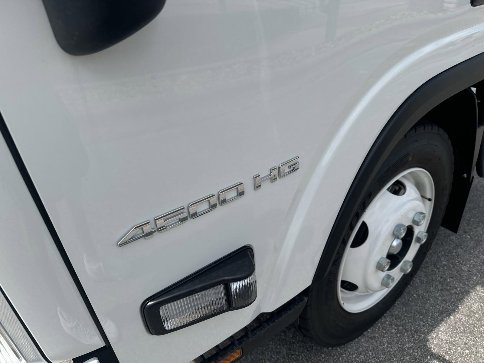 2025 Chevrolet Low Cab Forward 4500 Vehicle Photo in GEORGETOWN, TX 78626-7508