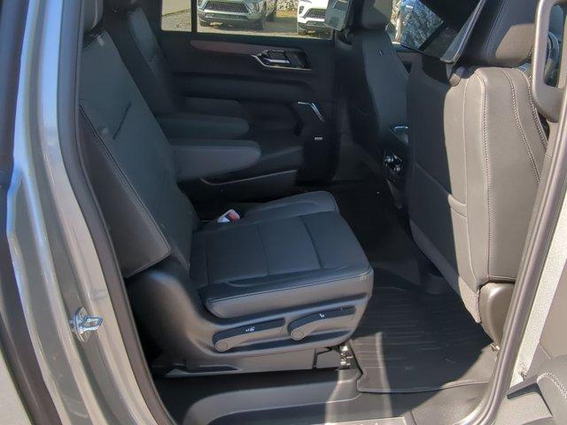 2025 GMC Yukon XL Vehicle Photo in ALBERTVILLE, AL 35950-0246