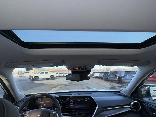 2025 Chevrolet Trax Vehicle Photo in MANHATTAN, KS 66502-5036