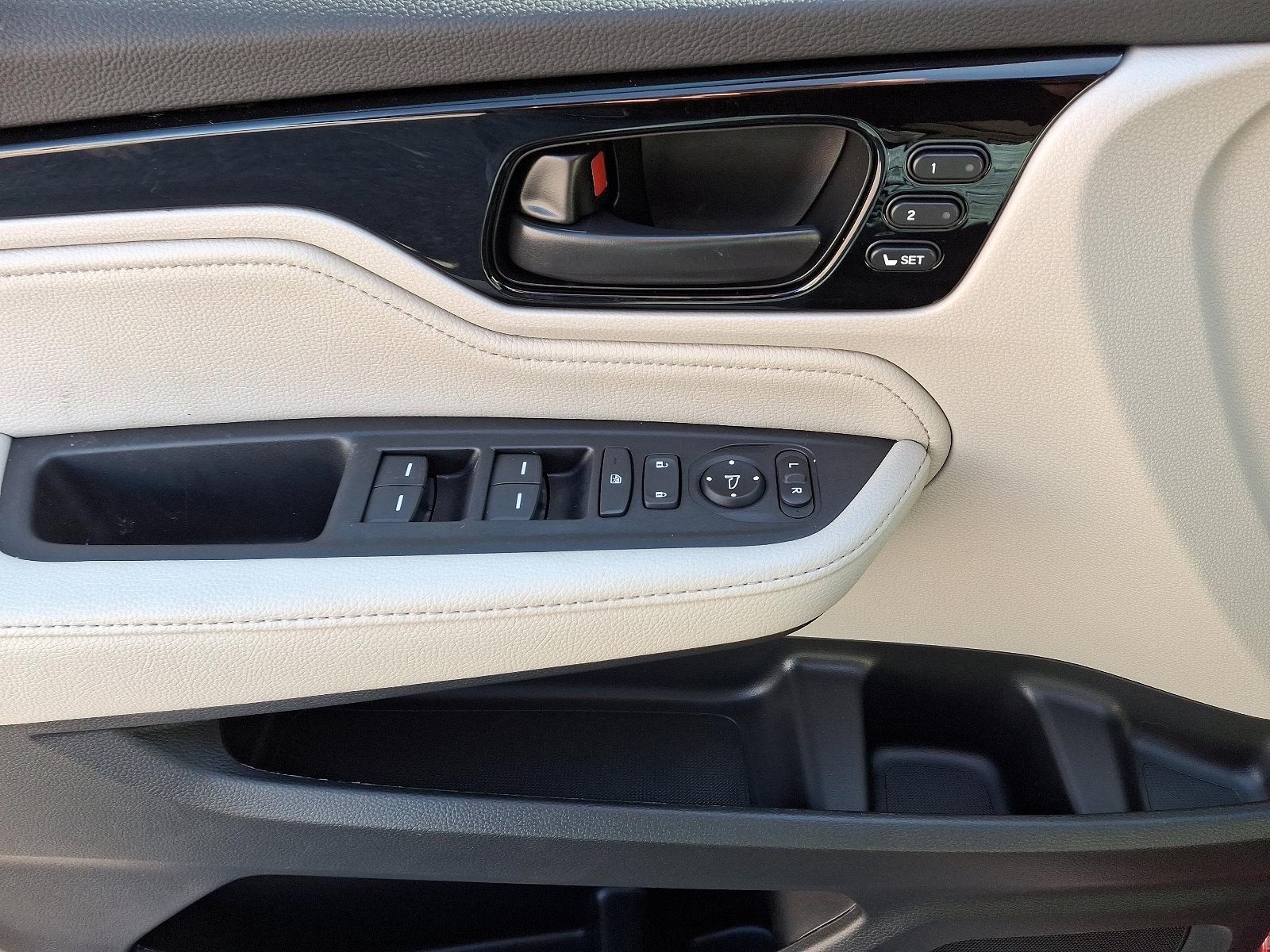 2025 Honda Odyssey Vehicle Photo in Harrisburg, PA 17111