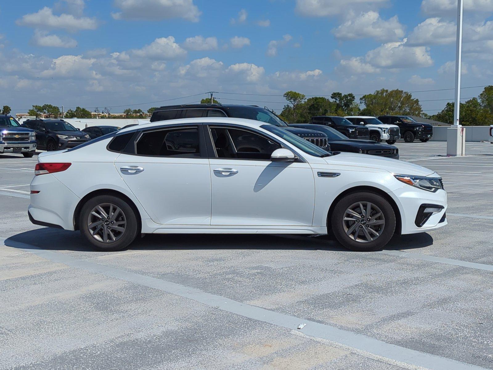 2020 Kia Optima Vehicle Photo in Ft. Myers, FL 33907