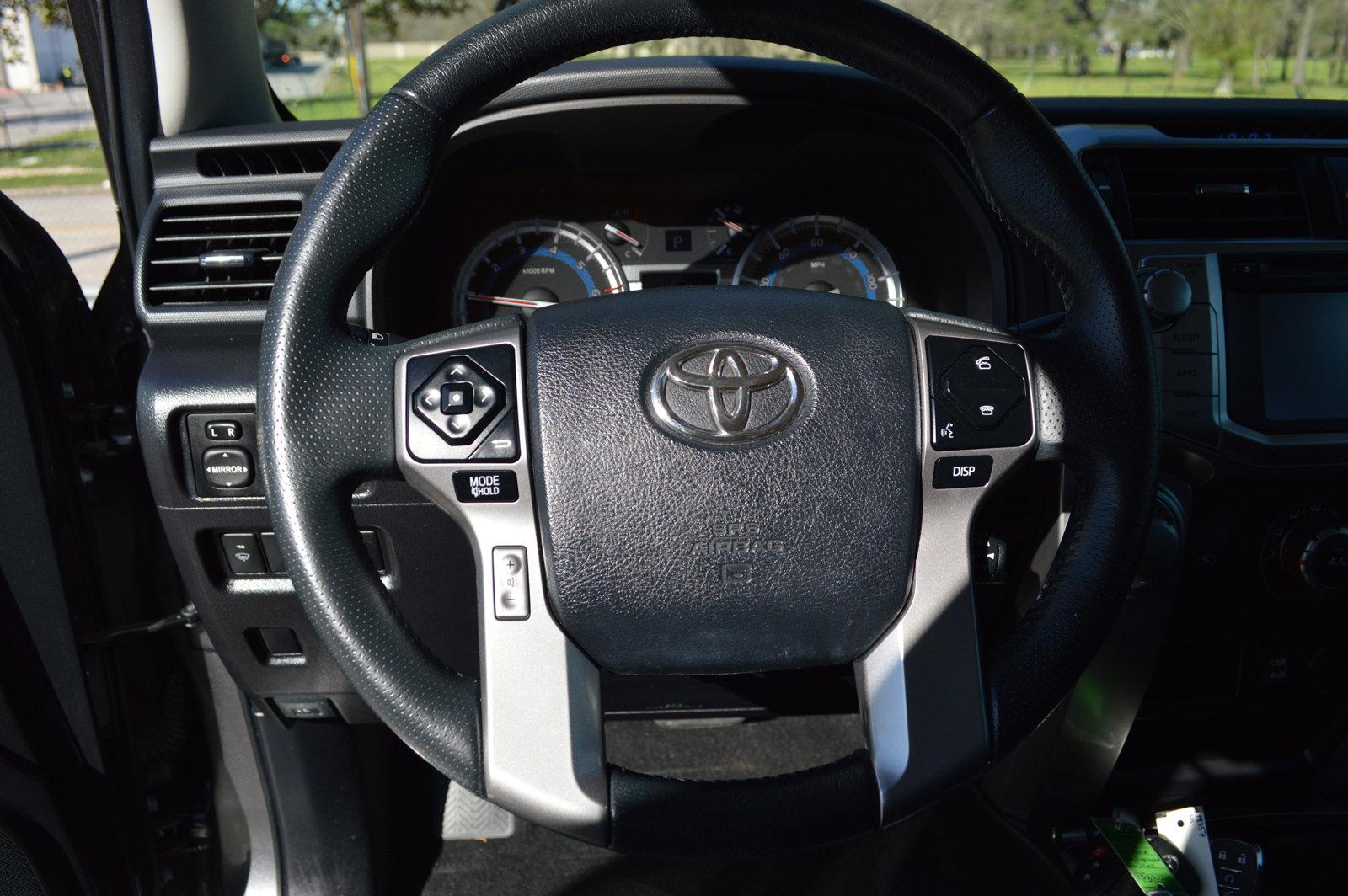 2016 Toyota 4Runner Vehicle Photo in Houston, TX 77090