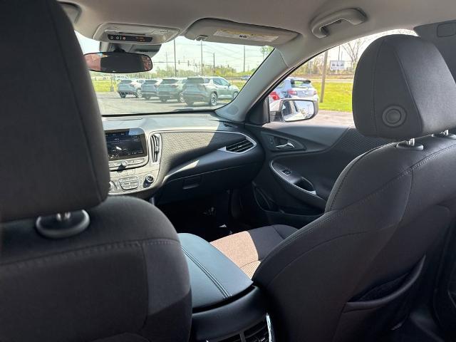 2025 Chevrolet Malibu Vehicle Photo in MANHATTAN, KS 66502-5036