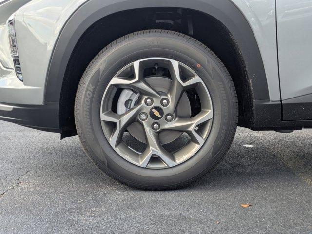 2025 Chevrolet Trax Vehicle Photo in BRUNSWICK, GA 31525-1881