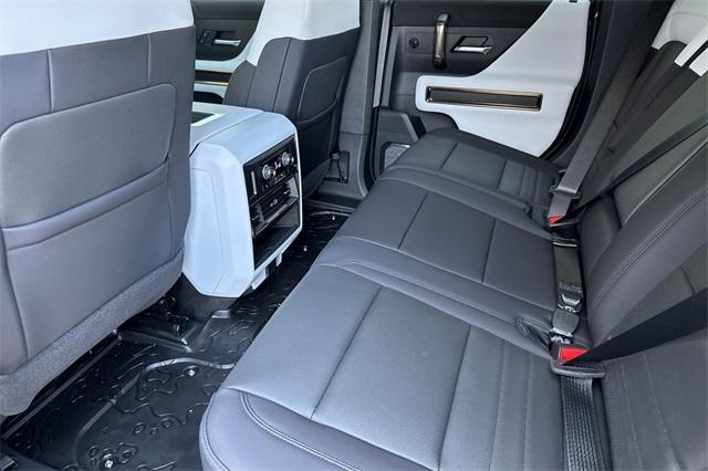 2025 GMC HUMMER EV SUV Vehicle Photo in ELK GROVE, CA 95757-8703